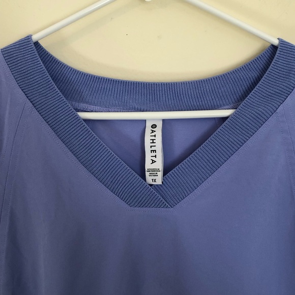 Athleta Zephyr Tee in Victorian Periwinkle, Size 1X - Picture 3 of 9
